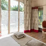 Le Parfum Bleu Bed & Breakfast